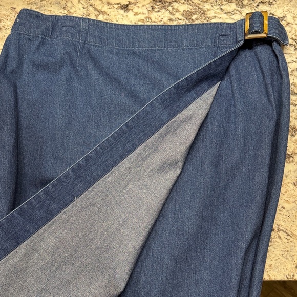 Talbot's Classic Dark Blue Denim Wrap Skirt. Sz 18 - Picture 2 of 5